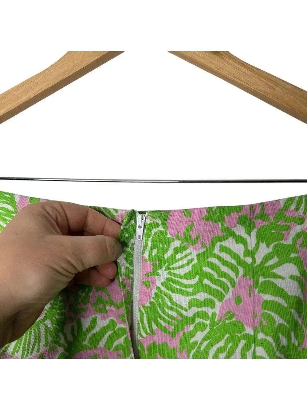 Lilly Pulitzer Sunnyside Mini Skirt Green Pink Lion Print Crochet Trim Cotton 4